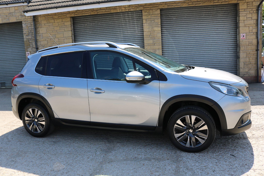 Peugeot 2008 1.2 Puretech Allure Euro 6 MH16VXW  #3