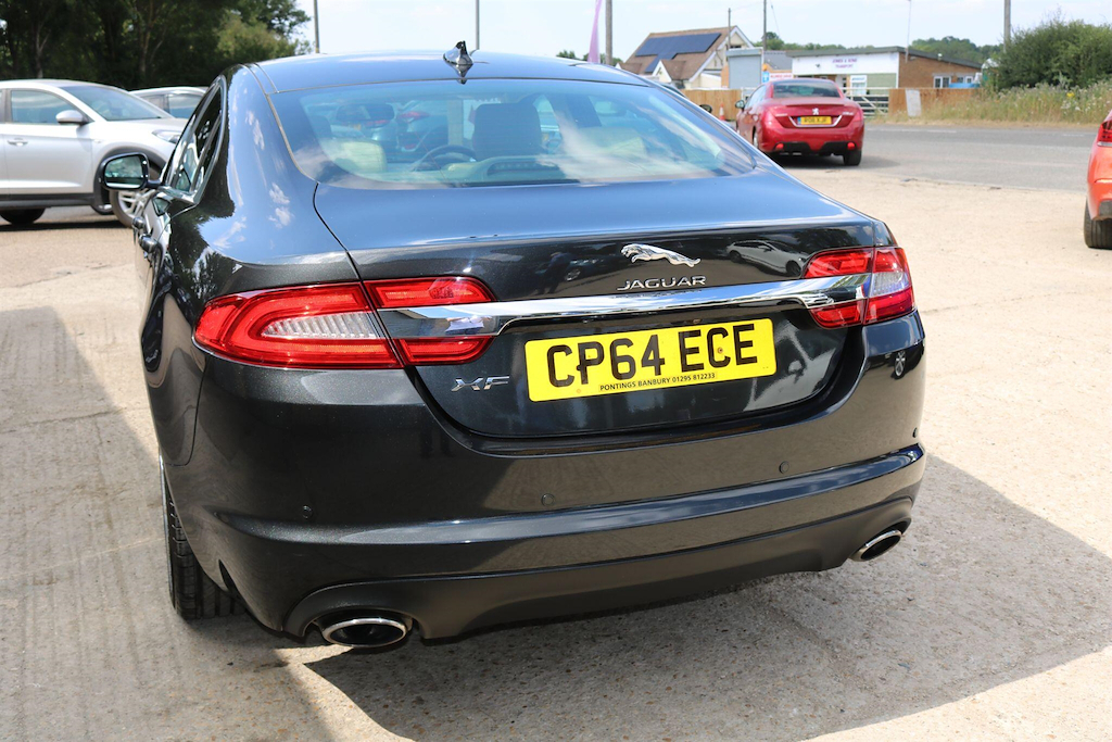 Jaguar XF Green #9
