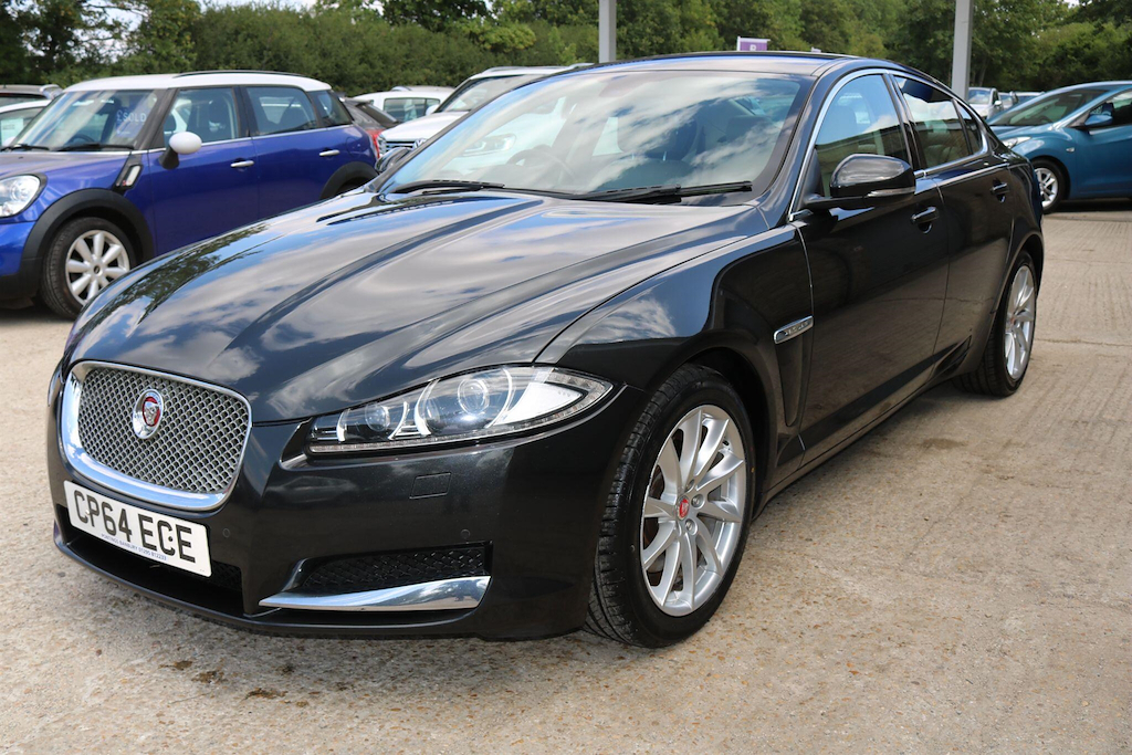 Jaguar XF Green #15