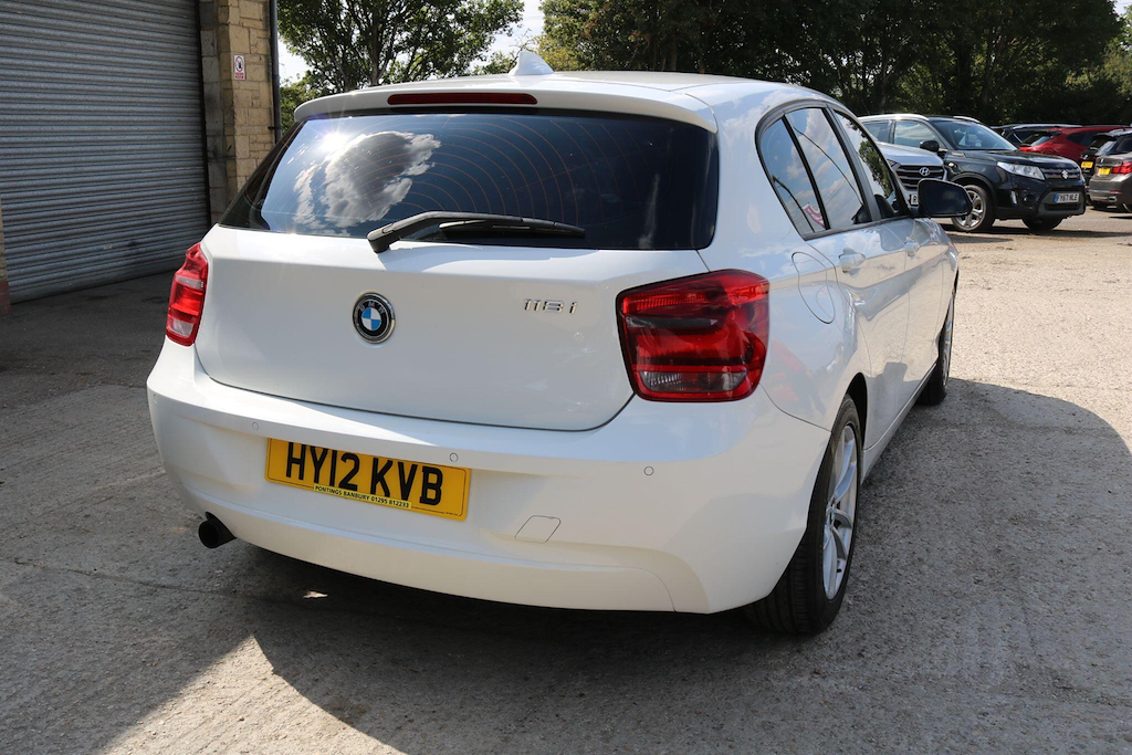 BMW 1 Series Se Black #7