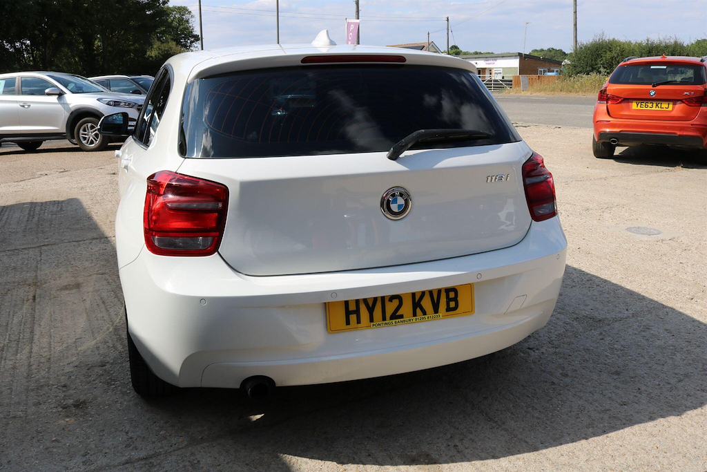 BMW 1 Series Se Black #9