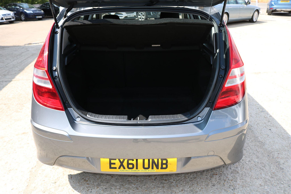 Hyundai I30 Crdi Premium Black #21