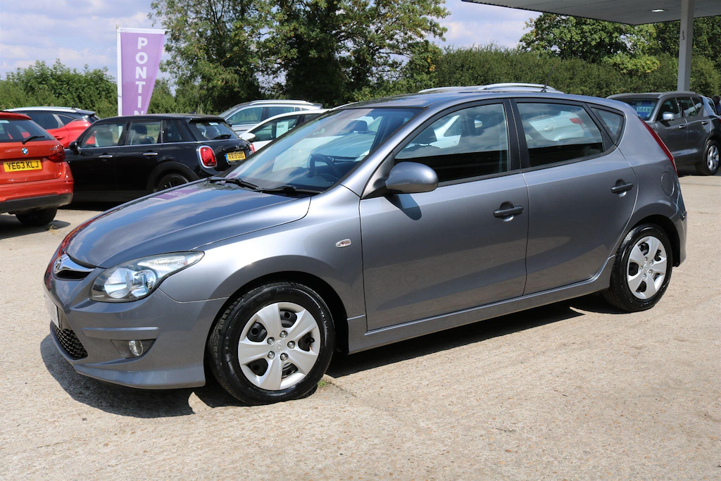 Hyundai I30 Crdi Premium Black #12