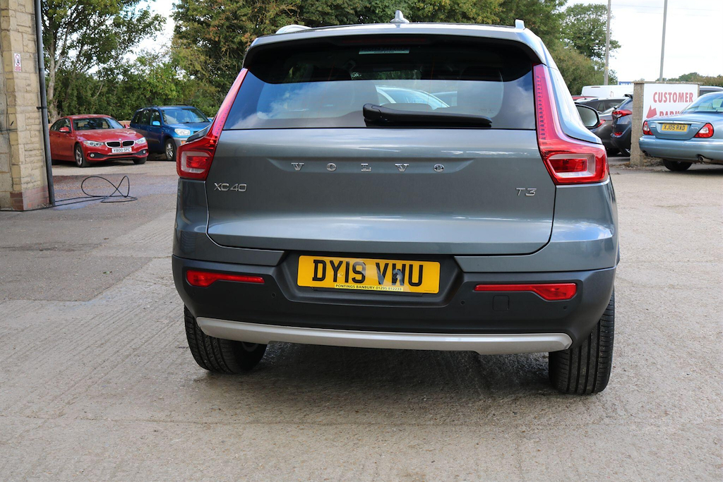 Volvo XC40 1.5 T3 Momentum Euro 6 Ss DY19VWU Grey #6