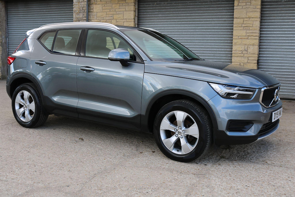 Volvo XC40 1.5 T3 Momentum Euro 6 Ss DY19VWU Grey #2