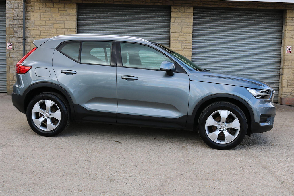 Volvo XC40 1.5 T3 Momentum Euro 6 Ss DY19VWU Grey #3