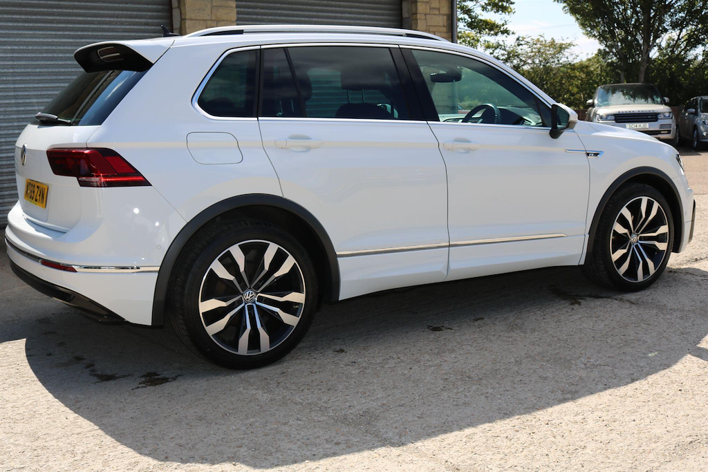 Volkswagen Tiguan 1.5 Tsi Evo R-line Tech Dsg Euro 6 Ss MT69ZYN White #4
