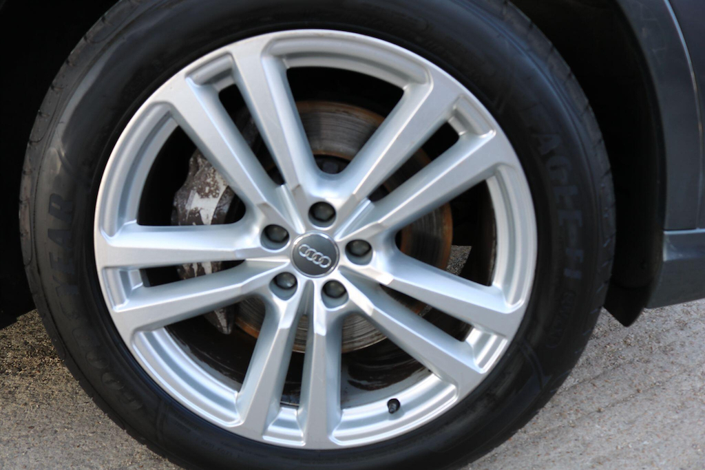 Audi Q7 3.0L Tdi Quattro S Line 215 Bhp Black #19