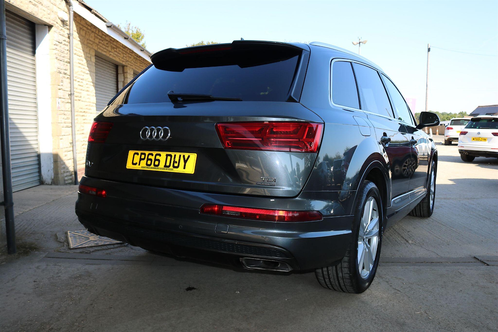 Audi Q7 3.0L Tdi Quattro S Line 215 Bhp Black #10