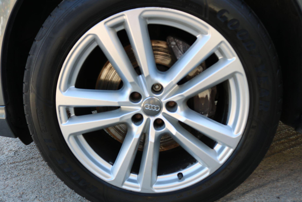 Audi Q7 3.0L Tdi Quattro S Line 215 Bhp Black #18