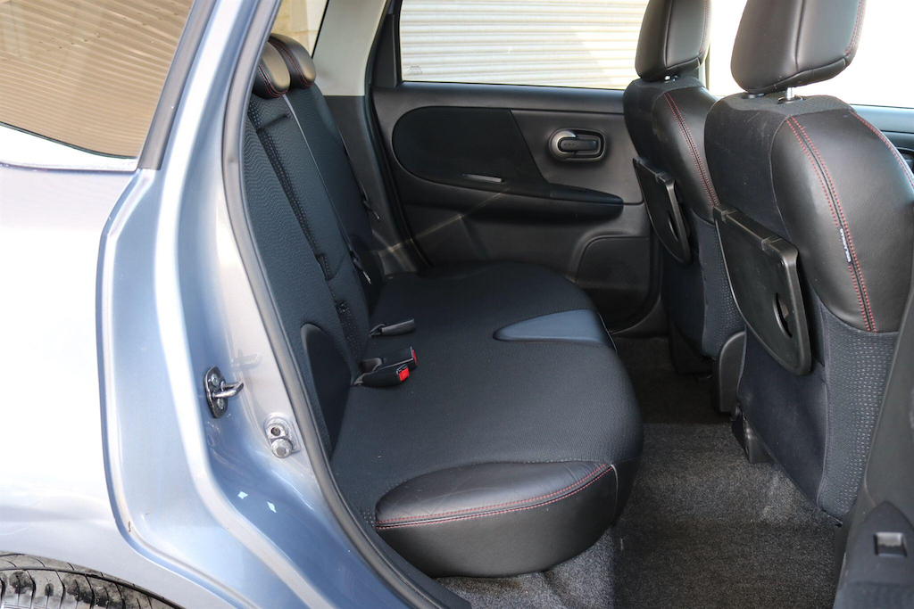 Nissan Note 1.4 16V N-tec Hatchback Euro 5 Black #15