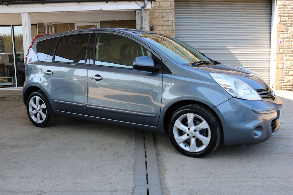 Nissan Note 1.6 16V Tekna Euro 5 