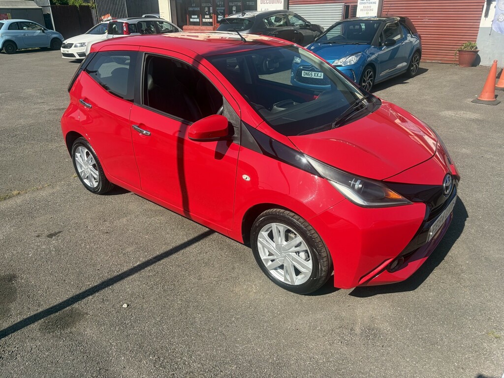 Toyota Aygo Hatchback 1.0 Vvt-i X-pression 2014 Red