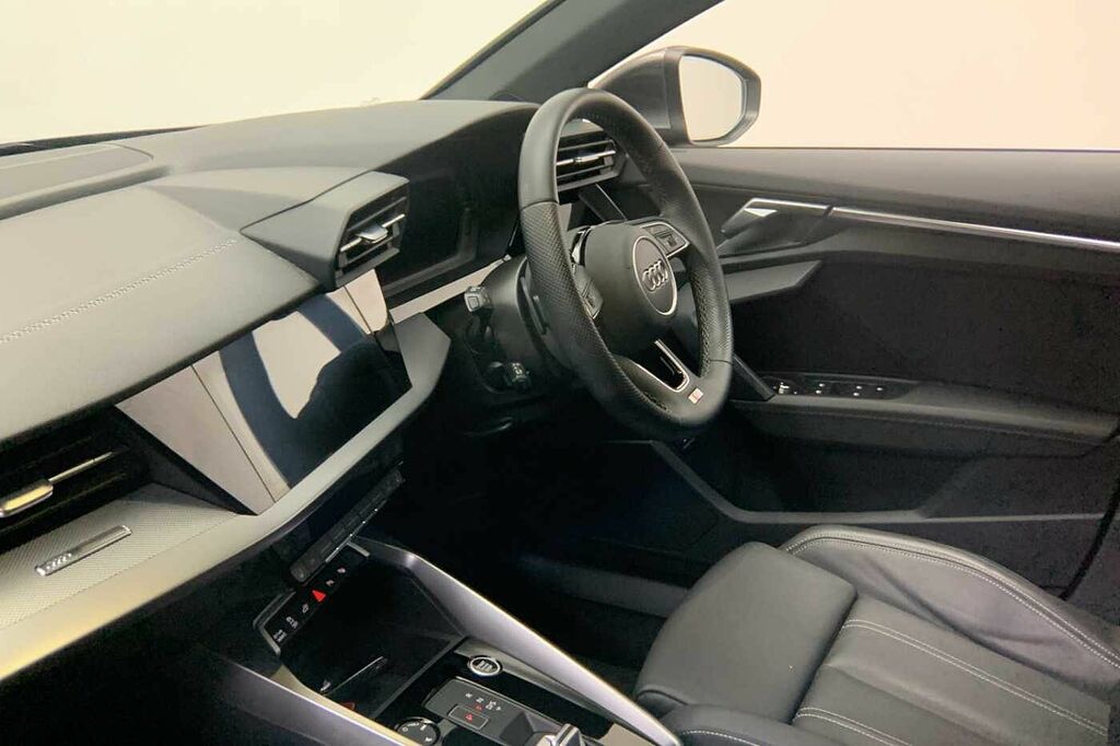Audi A3 S Line 40 Tfsi E 204 Ps S Tronic - 2023 Grey #2