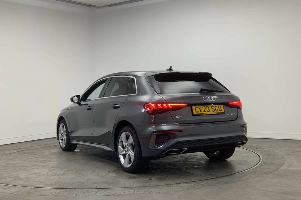 Audi A3 S Line 40 Tfsi E 204 Ps S Tronic - 2023 Grey #3