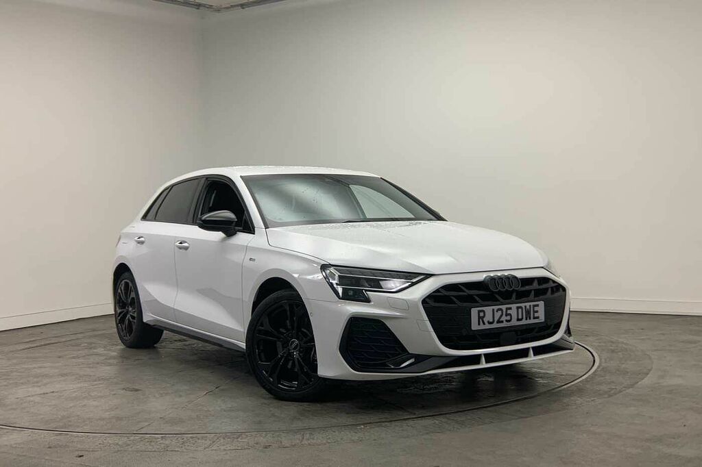 Audi A3 Black Edition 40 Tfsi E 204 Ps S Tronic - 2025 White