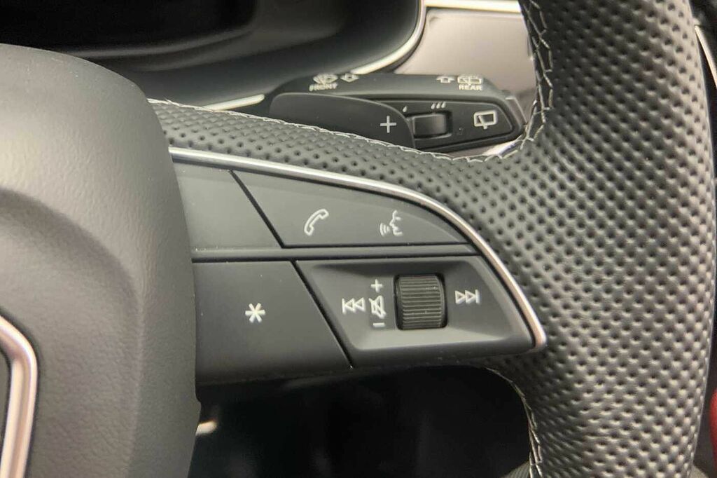 Audi SQ7 Suv Black Edition Tfsi 507 Ps Tiptronic Red #19