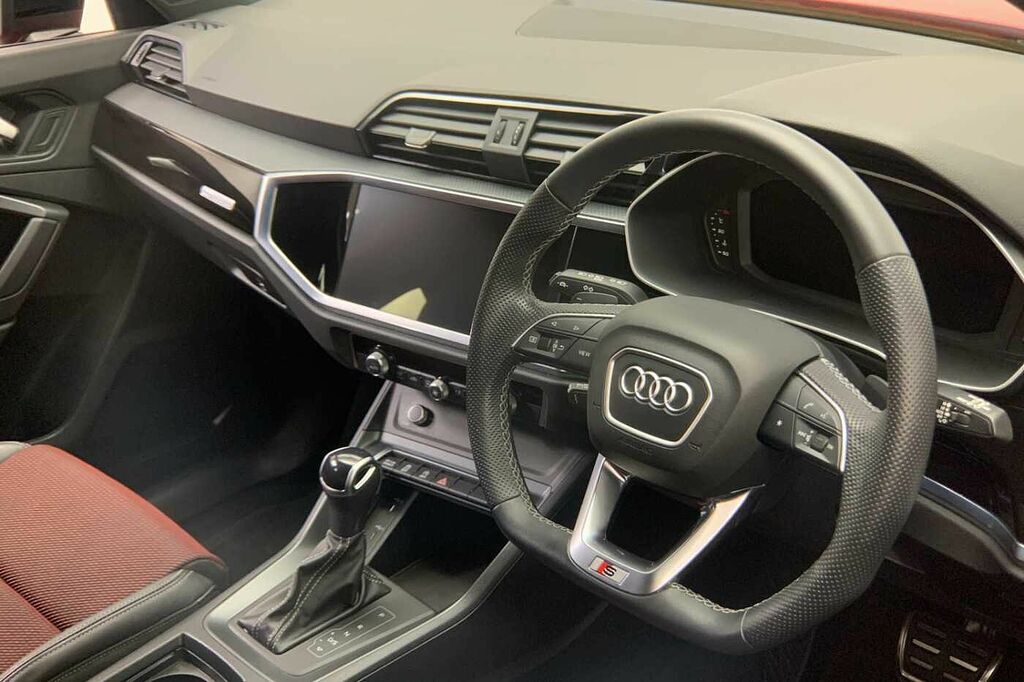 Audi Q3 Black Edition 35 Tdi 150 Ps S Tronic - 2023 HJ23OHO Red #6