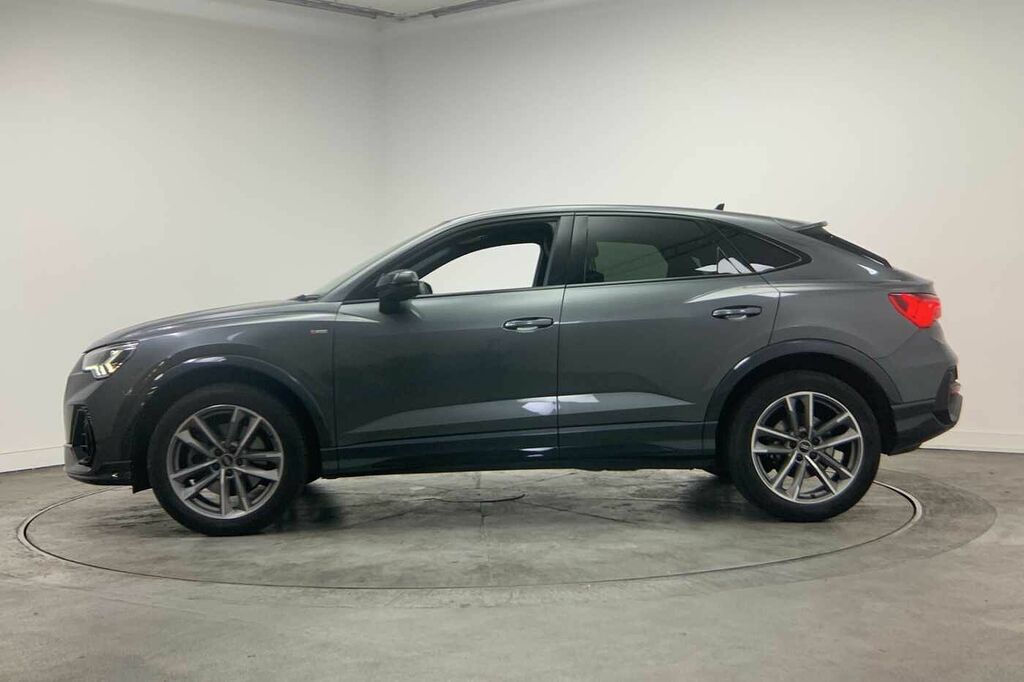 Audi Q3 Black Edition 40 Tfsi Quattro 190 Ps S Tronic - 20 HJ22LFZ Grey #4