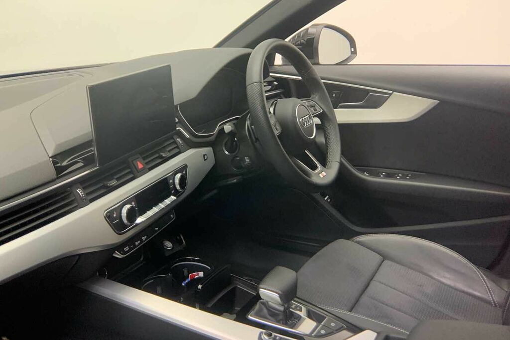 Audi A4 S Line 35 Tfsi 150 Ps S Tronic - 2023 YS23VPO Black #2