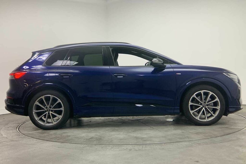 Audi Q4 E Tron Q4 Edition 1 40 E-tron 150,00 Kw - 2022 GY71WSO Blue #4