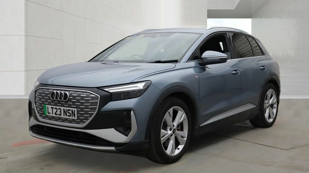 Audi Q4 E Tron Q4 S Line 40 E-tron 150,00 Kw Blue #2