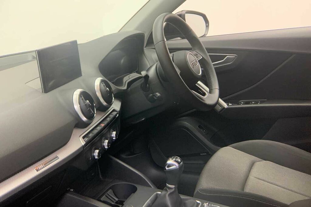 Audi Q2 Sport 30 Tfsi 110 Ps 6-Speed Black #2