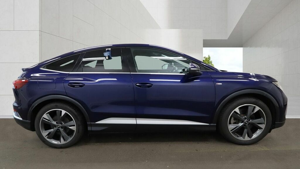 Audi Q4 E Tron Q4 Sportback S Line 40 E-tron 150,00 Kw - 2022 Blue #5