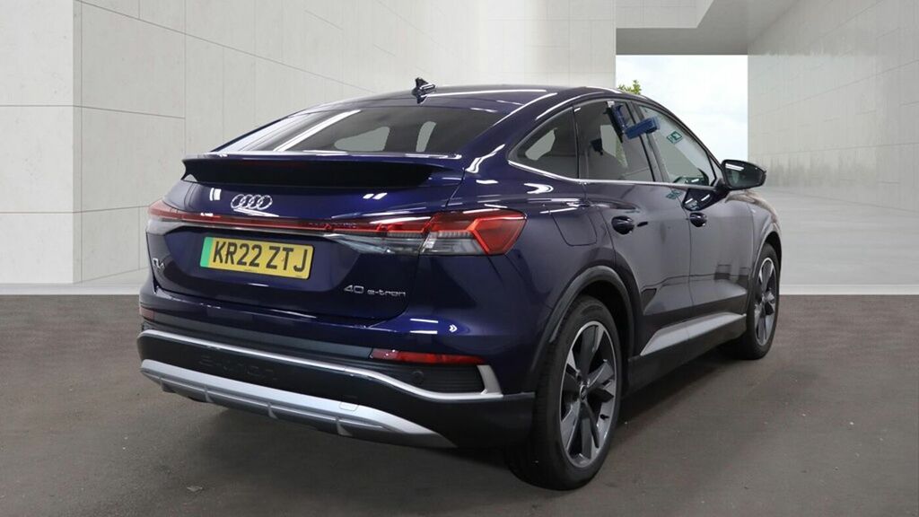 Audi Q4 E Tron Q4 Sportback S Line 40 E-tron 150,00 Kw - 2022 Blue #4