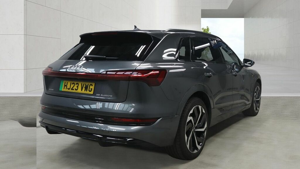 Audi E-tron Black Edition 55 Quattro 300,00 Kw Grey #4