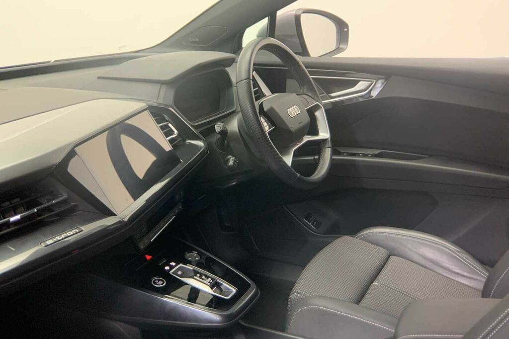 Audi Q4 E Tron Q4 S Line 40 E-tron 150,00 Kw - 2023 LO23CNC Grey #2