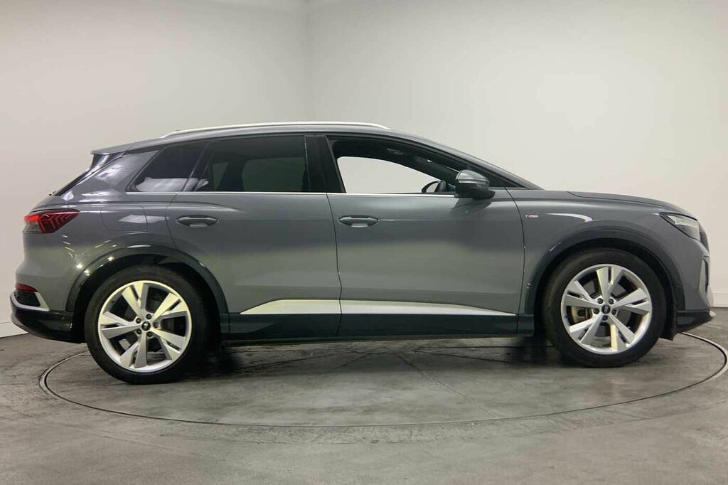 Audi Q4 E Tron Q4 S Line 40 E-tron 150,00 Kw - 2023 LO23CNC Grey #4