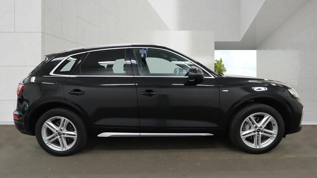 Audi Q5 S Line 50 Tfsi E Quattro 299 Ps S Tronic Black #5