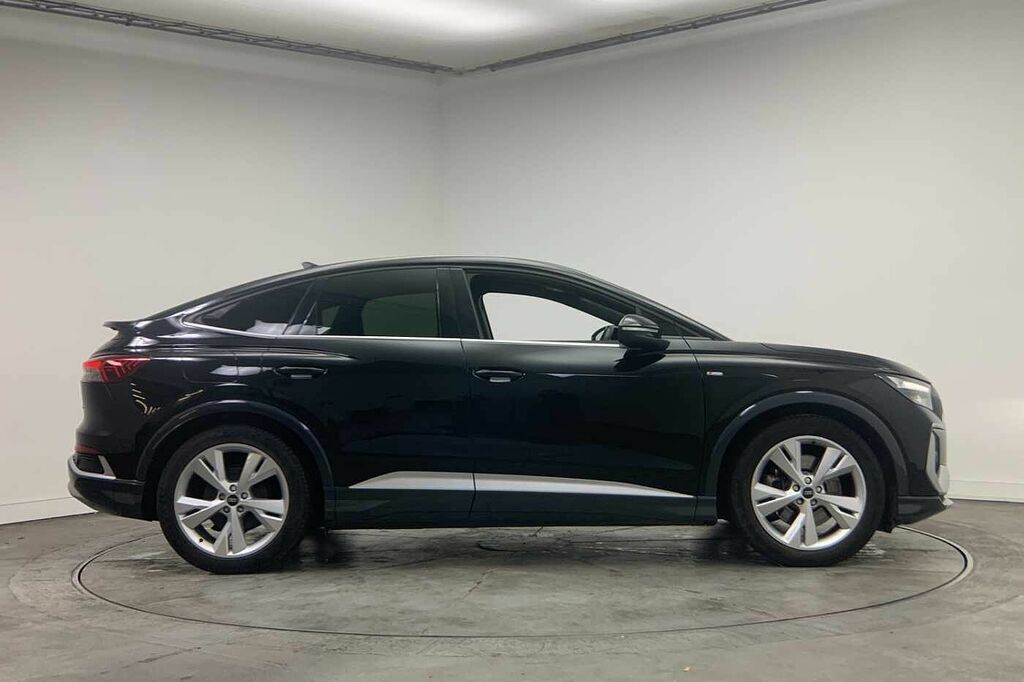 Audi Q4 E Tron Q4 Sportback S Line 40 E-tron 150,00 Kw - 2023 LP23JZX Black #4