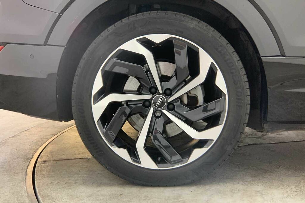 Audi E-tron Black Edition 55 Quattro 300,00 Kw Black #5
