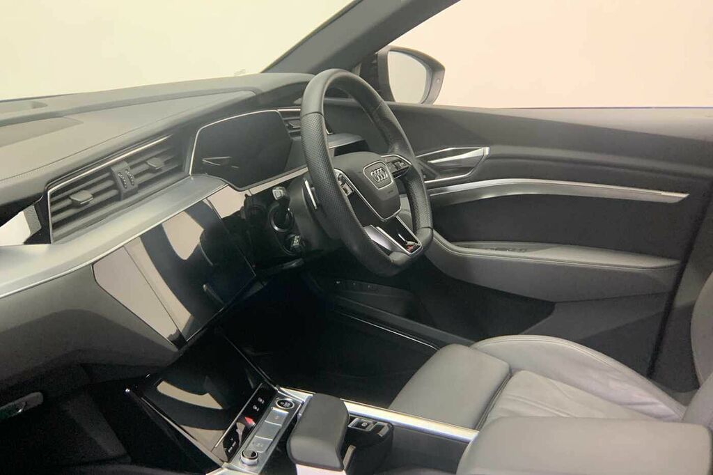 Audi E-tron Black Edition 55 Quattro 300,00 Kw Black #2