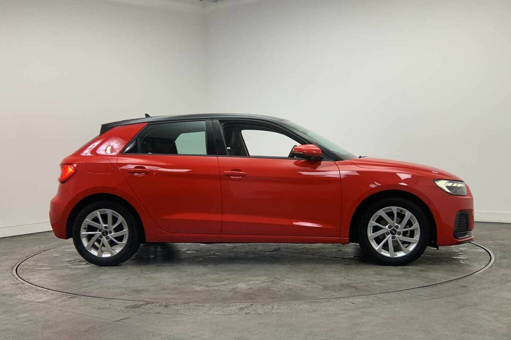 Audi A1 Sport 25 Tfsi 95 Ps 5-Speed - 2022 HJ22UXF Red #4