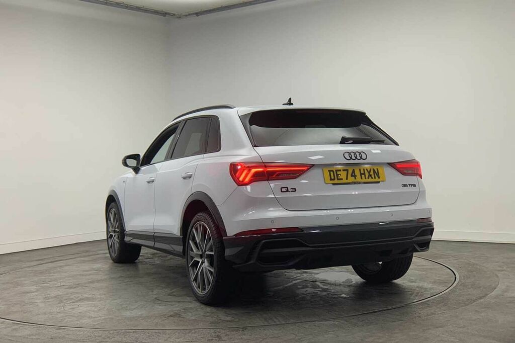 Audi Q3 Black Edition 35 Tfsi 150 Ps S Tronic White #3