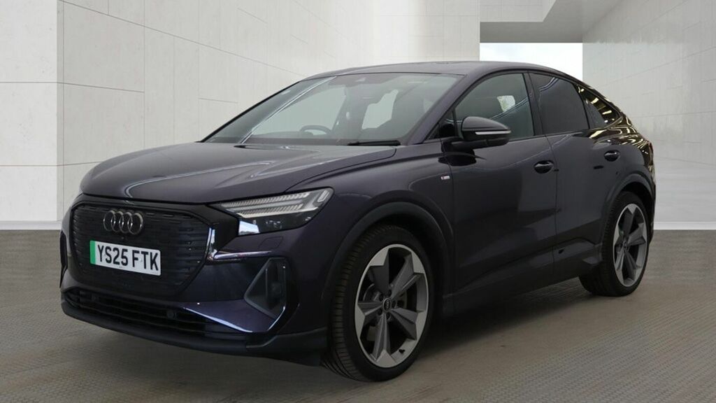 Audi Q4 E Tron Q4 Sportback Black Edition 45 E-tron Quattro 210,0 Purple #2