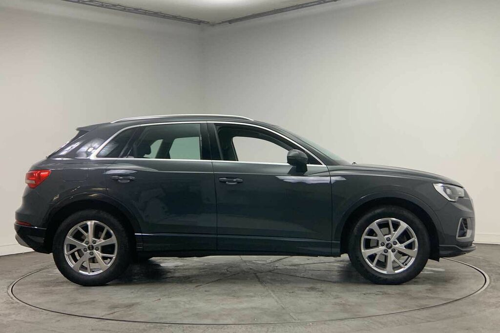 Audi Q3 Sport 35 Tfsi 150 Ps S Tronic - 2024 HG24UCF Grey #4