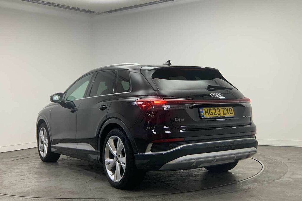 Audi Q4 E Tron Q4 S Line 40 E-tron 150,00 Kw - 2023 Black #3