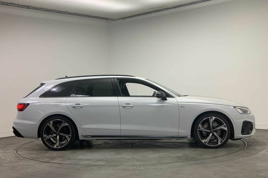 Audi A4 Avant Avant Black Edition 40 Tfsi 204 Ps S Tronic - 2024 MD24NNO White #4
