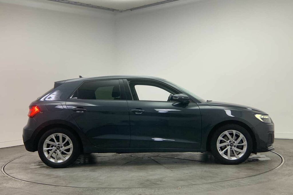Audi A1 Sport 30 Tfsi 110 Ps S Tronic - 2022 Grey #4