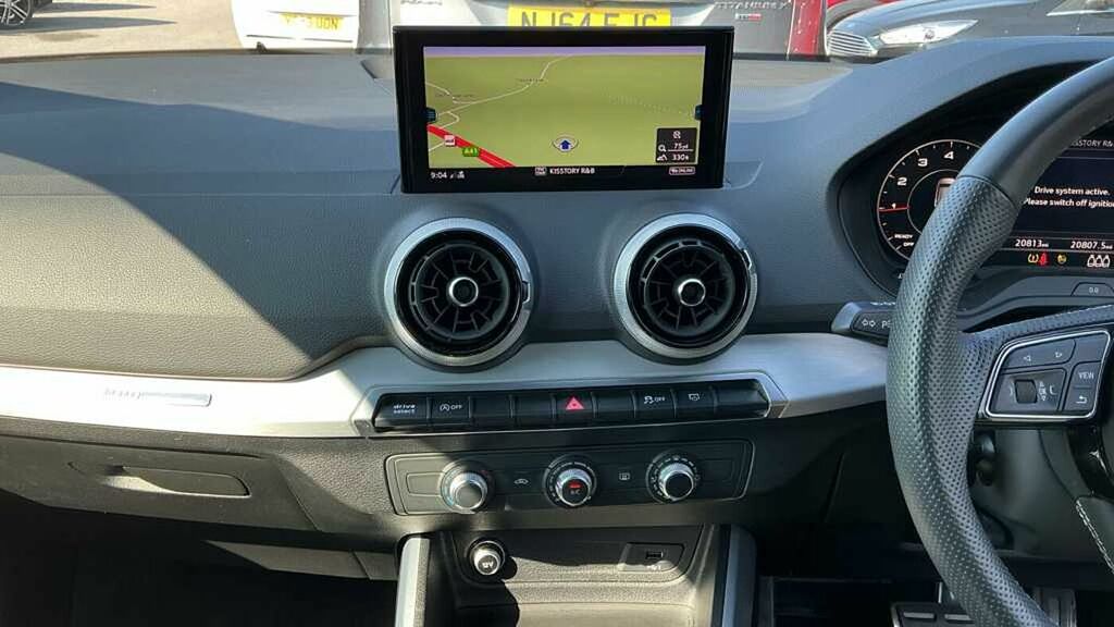 Audi Q2 S Line 35 Tfsi 150 Ps S Tronic White #2