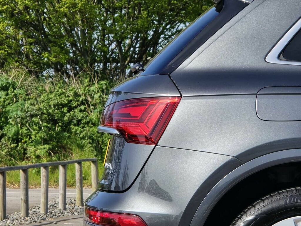 Audi Q5 Sport  #38