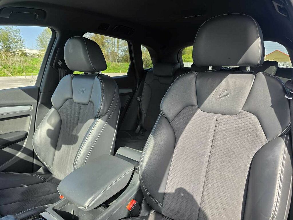 Audi Q5 Sport  #10