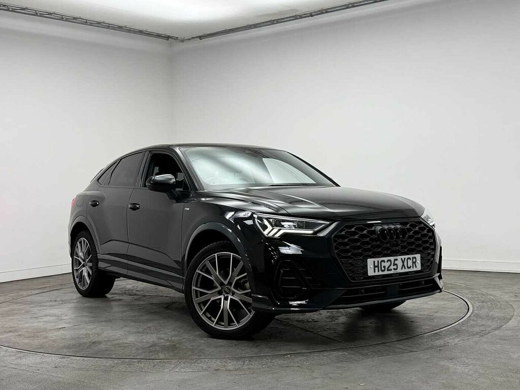 Audi Q3 Black Edition 35 Tfsi 150 Ps S Tronic - 2025 Black
