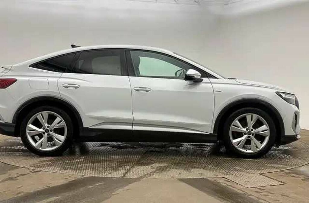 Audi Q4 E Tron Q4 Sportback S Line 40 E-tron 150,00 Kw White #4