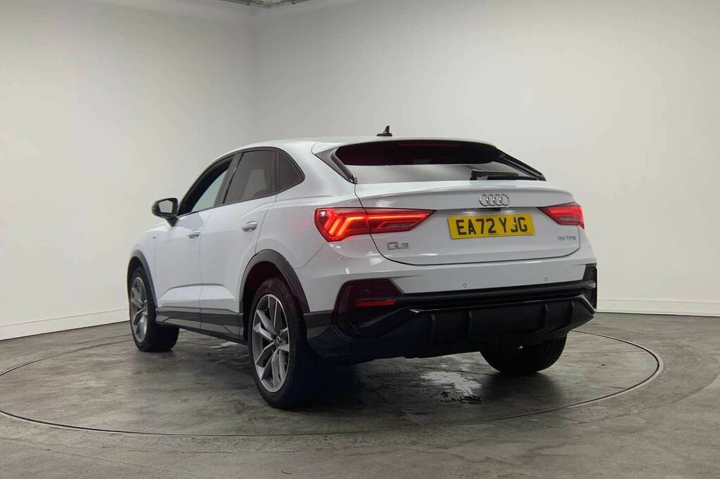 Audi Q3 Black Edition 35 Tfsi 150 Ps S Tronic White #3