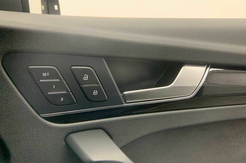 Audi Q5 Sq5 Tdi Quattro Tiptronic Cs Pack Black #16